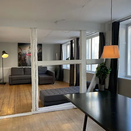 Apartment Hip - With Marble Church Views *