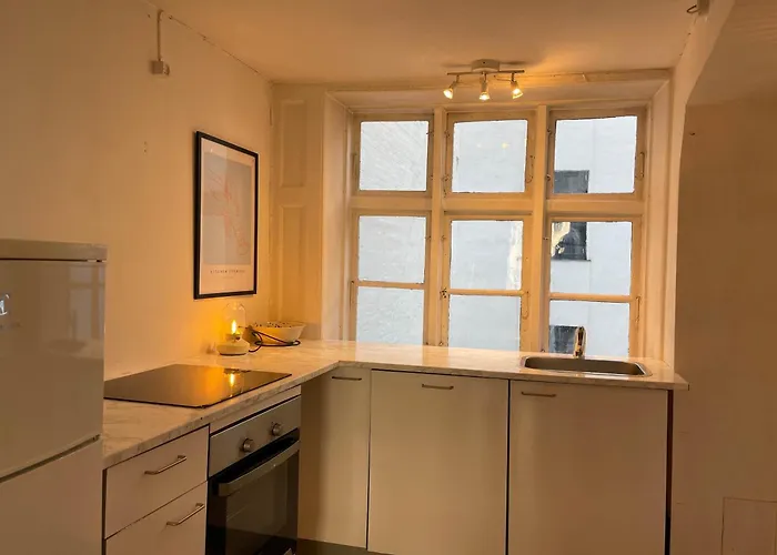 Hip - With Marble Church Views Apartment